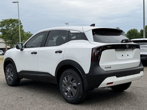 New 2026 Nissan Kicks S FWD image 20