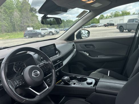 Used 2021 Nissan Rogue S AWD/4WD image 13