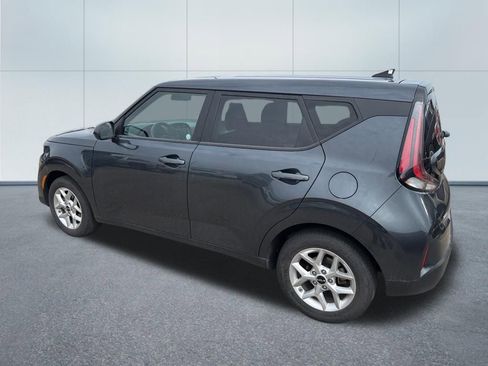 Used 2024 Kia Soul LX w/ Option Group 015 FWD image 5