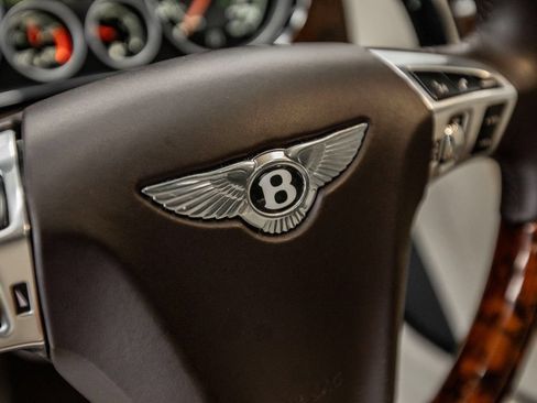 Used 2015 Bentley Flying Spur V8 AWD/4WD image 22