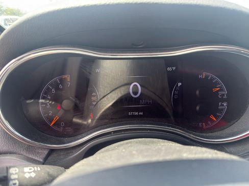 Used 2020 Jeep Grand Cherokee Limited w/ Trailer Tow Group IV image 3