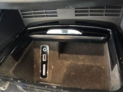 Used 2020 Maserati Levante S image 28