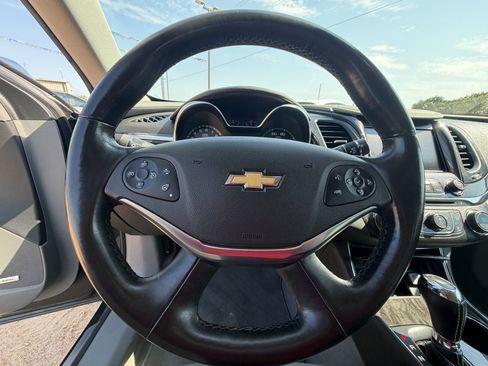 Used 2015 Chevrolet Impala LTZ FWD image 31