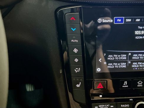 Used 2019 INFINITI QX50 Essential w/ Premium Heat Package image 12