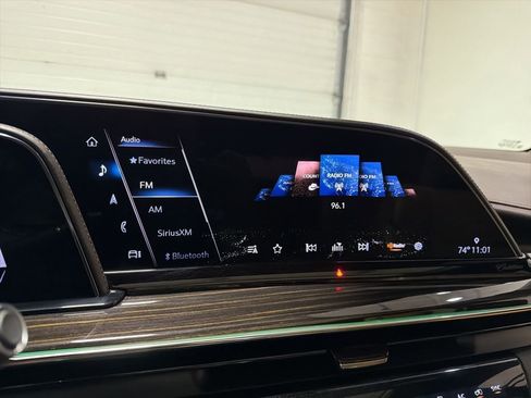 Used 2021 Cadillac Escalade Sport w/ LPO, ONYX Package AWD/4WD image 21