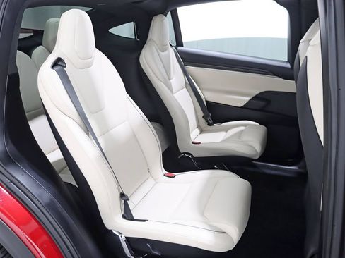 Used 2022 Tesla Model X Plaid AWD/4WD image 31