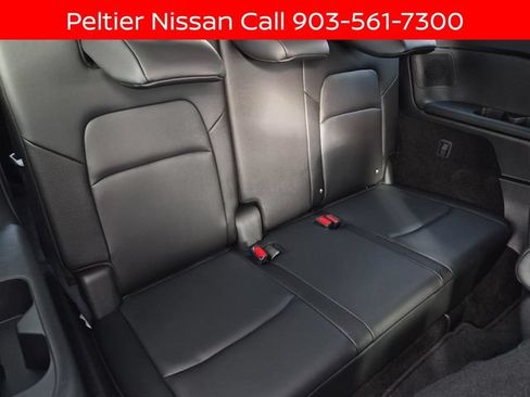 Certified 2025 Nissan Pathfinder SL w/ SL Premium Package FWD image 19