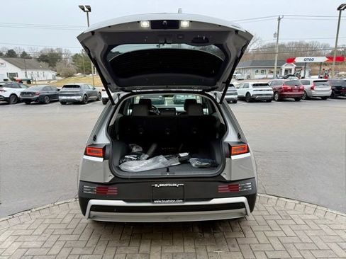Used 2025 Hyundai Ioniq 5 SEL image 9