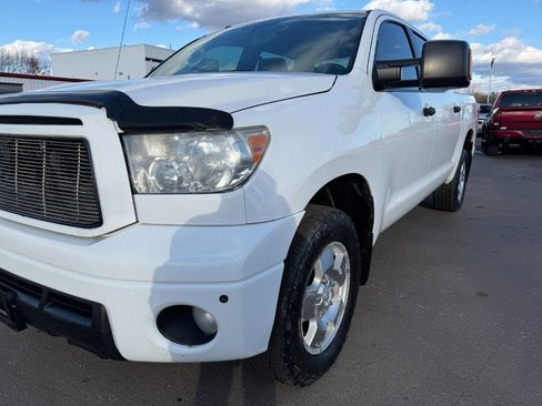 Used 2012 Toyota Tundra 4x4 CrewMax image 10