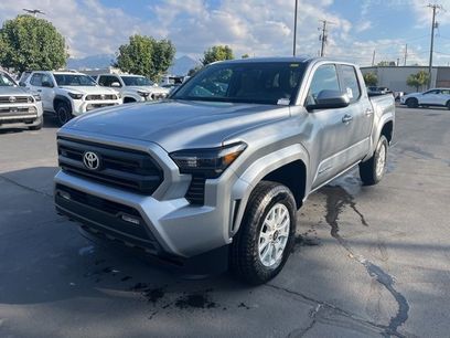 New 2025 Toyota Tacoma SR5