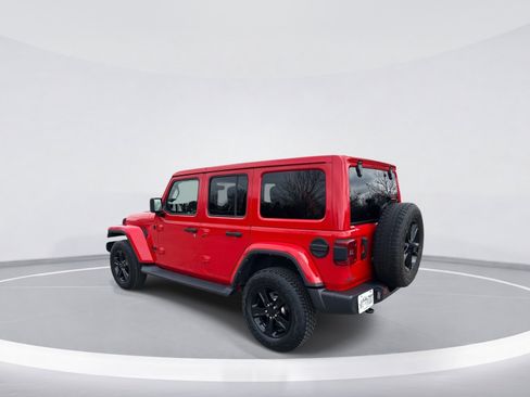 Used 2021 Jeep Wrangler Unlimited Sahara image 6