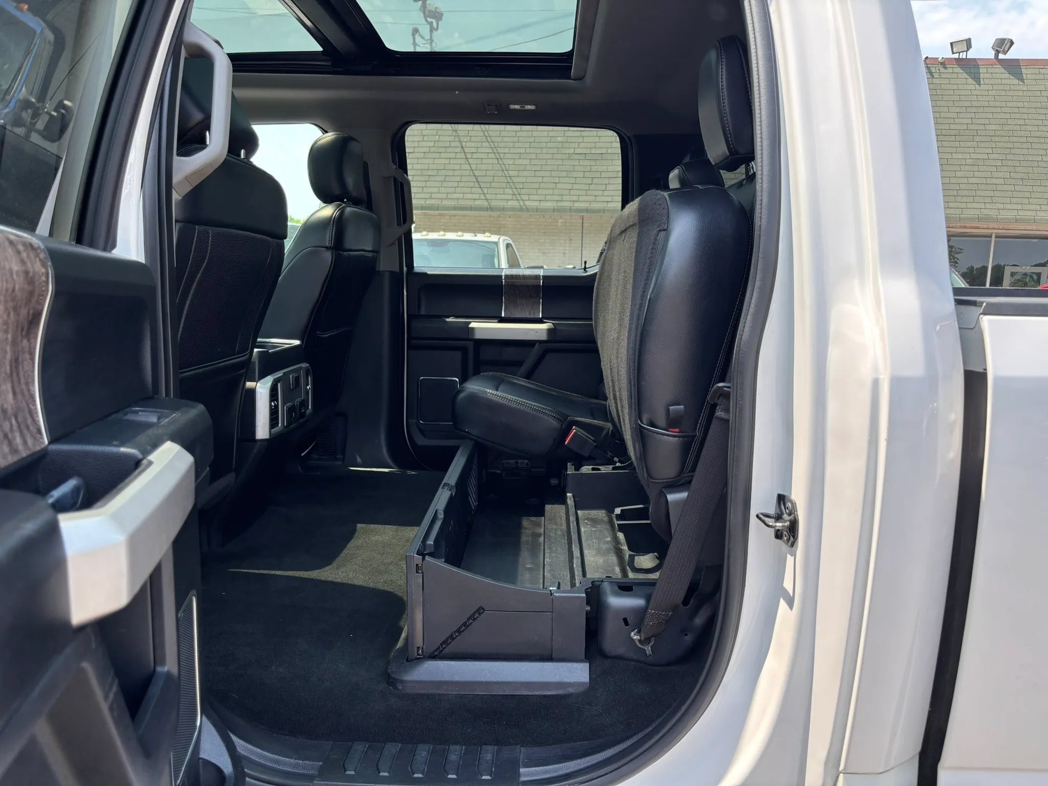 Used 2019 Ford F250 Lariat w/ Lariat Ultimate Package AWD/4WD image 21