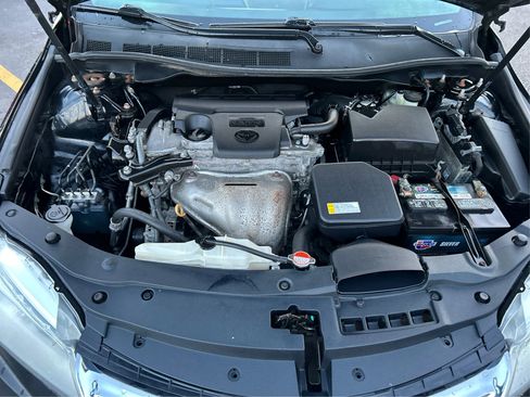 Used 2016 Toyota Camry LE image 19