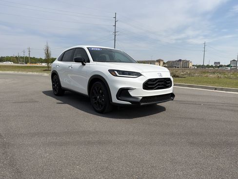 Certified 2025 Honda HR-V Sport image 7