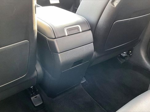 Used 2025 Hyundai Santa Fe Limited image 34