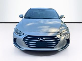 Used 2017 Hyundai Elantra SE FWD video 2