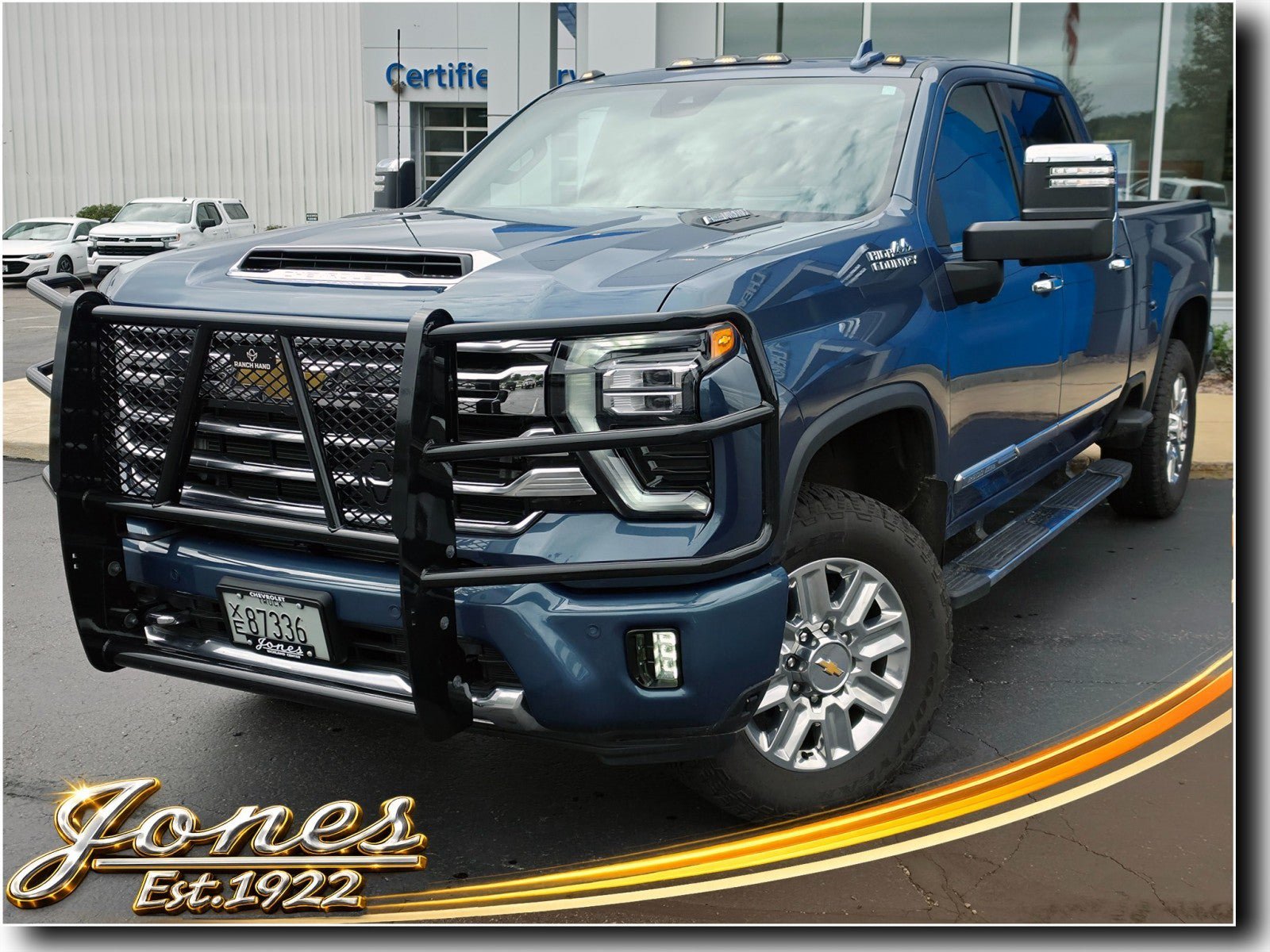 Used 2025 Chevrolet Silverado 2500 High Country w/ High Country Premium Package AWD/4WD image 1