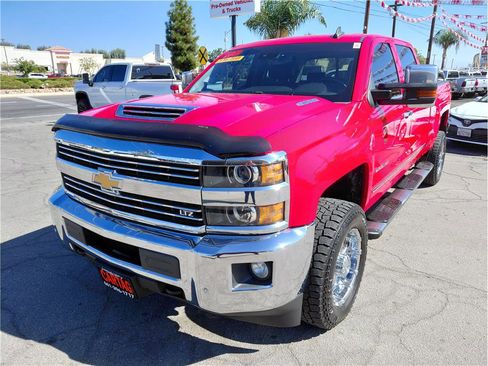 Used 2019 Chevrolet Silverado 2500 LTZ w/ Duramax Plus Package image 18
