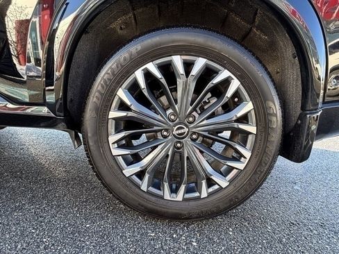 Used 2024 Nissan Rogue Platinum w/ Platinum Premium Package image 19