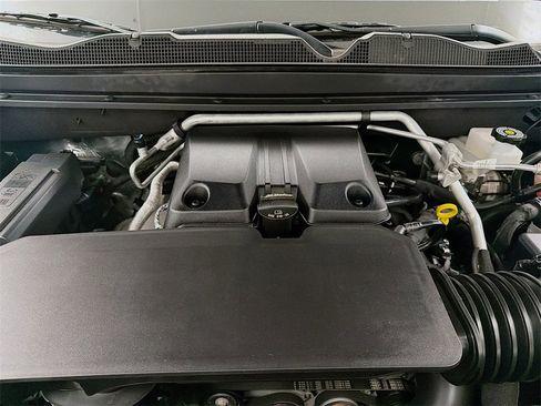 Used 2024 GMC Canyon AT4 image 29