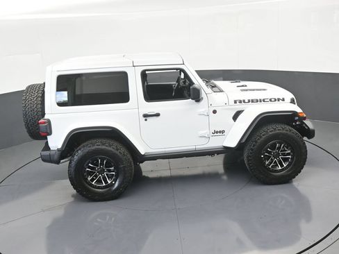 New 2025 Jeep Wrangler Rubicon w/ Xtreme 35 Tire Package image 43