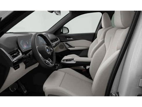 New 2026 BMW X1 xDrive28i image 7