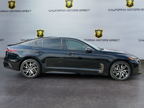 Used 2022 Kia Stinger GT-Line w/ Sun & Sound Package RWD image 4
