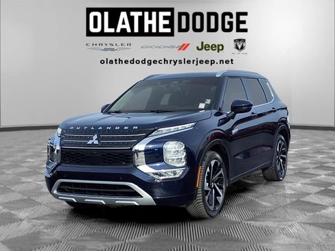Used 2023 Mitsubishi Outlander SEL image 1
