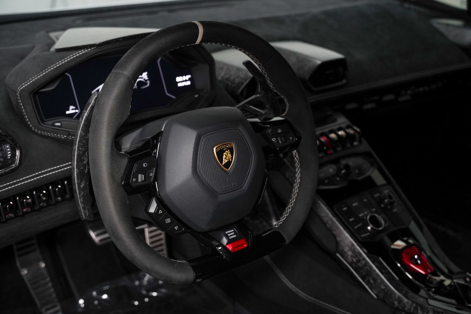 Used 2018 Lamborghini Huracan Performante AWD/4WD image 41