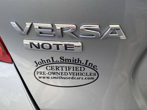 Used 2015 Nissan Versa Note SV FWD image 19