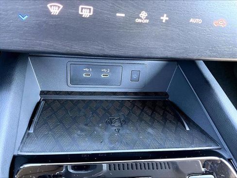 Certified 2025 Nissan Murano SV w/ Cargo Package AWD/4WD image 25