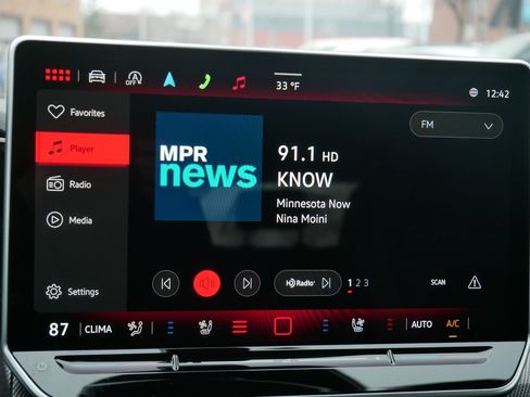 New 2026 Volkswagen GTI SE image 8