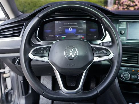 Used 2022 Volkswagen Jetta SE image 20