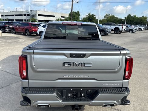 Used 2026 GMC Sierra 1500 Denali Ultimate AWD/4WD image 16