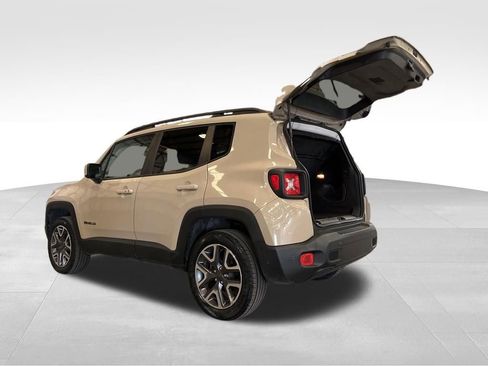 Used 2016 Jeep Renegade Latitude w/ Advanced Technology Group image 14