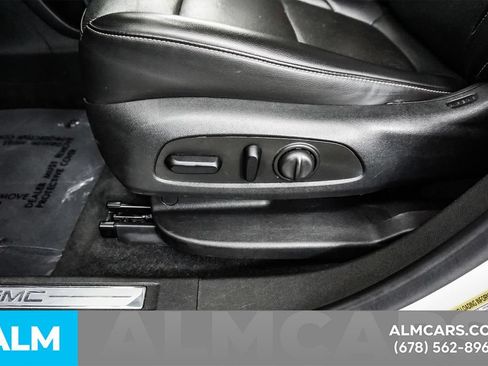 Used 2023 GMC Acadia SLT FWD image 32