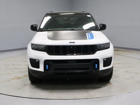 Used 2022 Jeep Grand Cherokee Trailhawk w/ Luxury Tech Group III AWD/4WD image 7