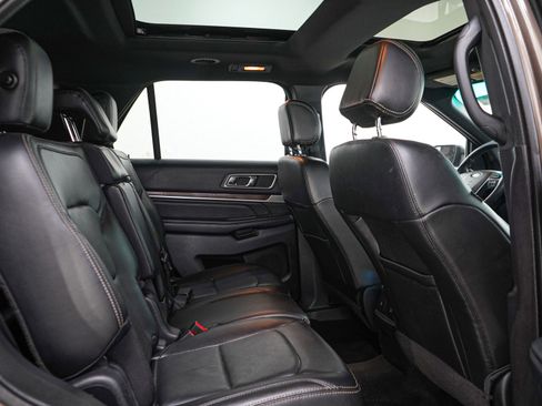 Used 2016 Ford Explorer Limited AWD/4WD image 12