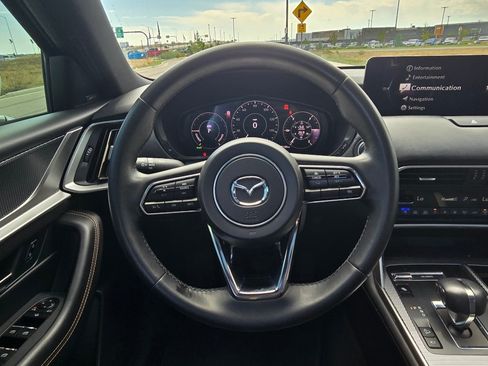 Used 2024 MAZDA CX-90 Plug-In Hybrid w/ Premium Plus AWD/4WD image 28