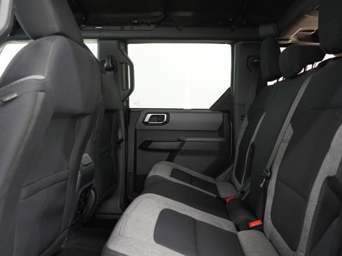Used 2023 Ford Bronco Big Bend AWD/4WD image 17