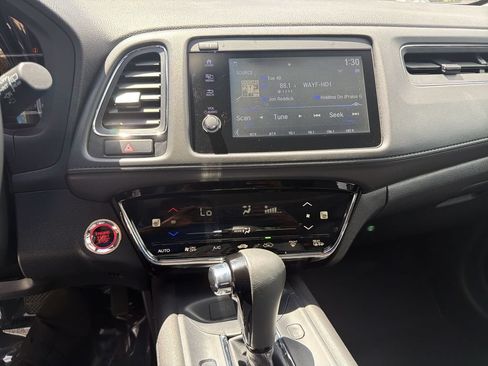Used 2022 Honda HR-V EX-L image 46