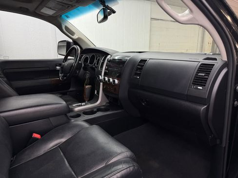 Used 2011 Toyota Tundra Limited AWD/4WD image 7