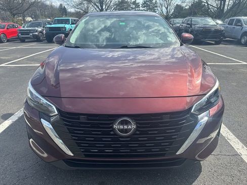 Used 2024 Nissan Sentra SV image 2