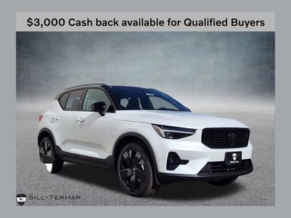 New 2026 Volvo XC40 B5 Ultra w/ Climate Package