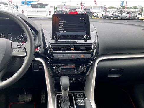 Used 2024 Mitsubishi Eclipse Cross LE AWD/4WD image 6