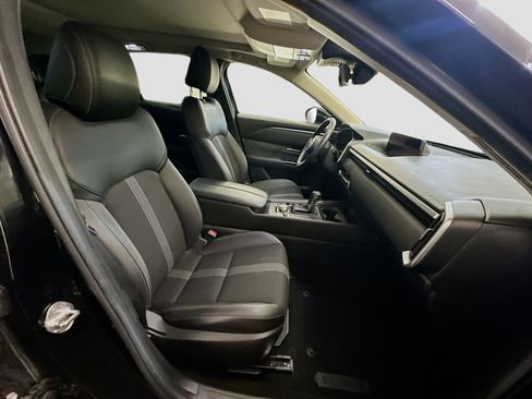 Used 2025 MAZDA CX-50 AWD 2.5 S w/ Premium Package image 34