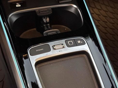 Certified 2025 Mercedes-Benz GLB 250 image 24