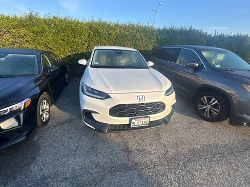 Used 2024 Honda HR-V LX image 4