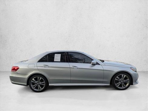 Used 2014 Mercedes-Benz E 350 Sedan image 4