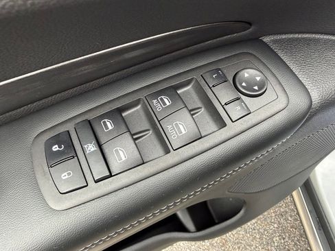 Used 2023 Dodge Durango AWD w/ Technology Group image 12